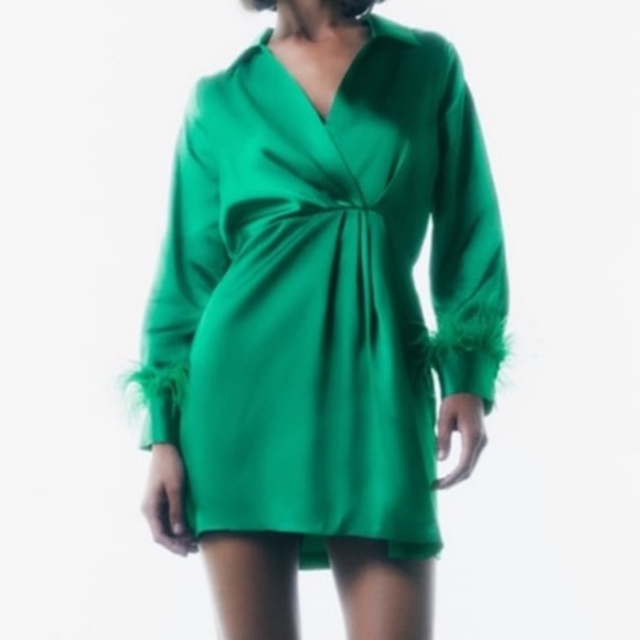 Dress - Picture 2 of 4